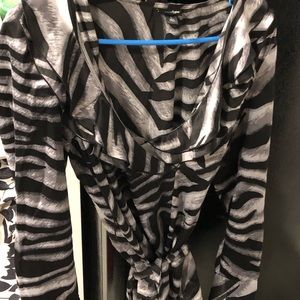 Silk low cut dress shirt with matching belt